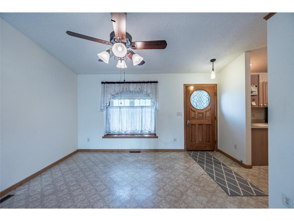 2506 21st Avenue E Hibbing MN 55746 7072010 image3