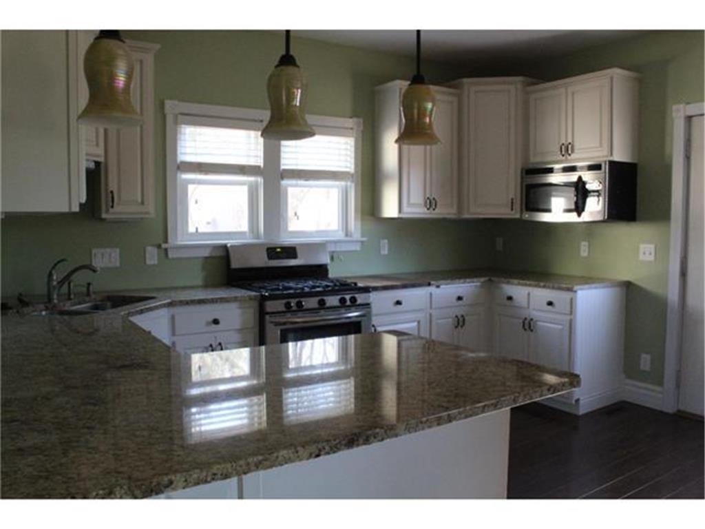 2506 7th Avenue E North Saint Paul MN 55109 7065827 image4