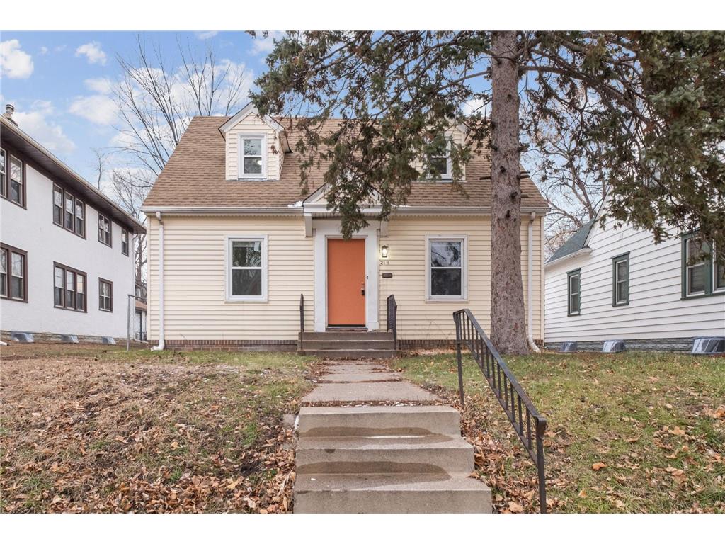 2506 James Avenue N Minneapolis MN 55411 6473925 image1