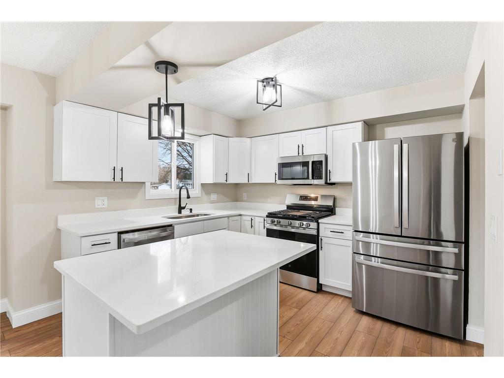 2506 Terrace Drive Burnsville MN 55337 6822469 image2