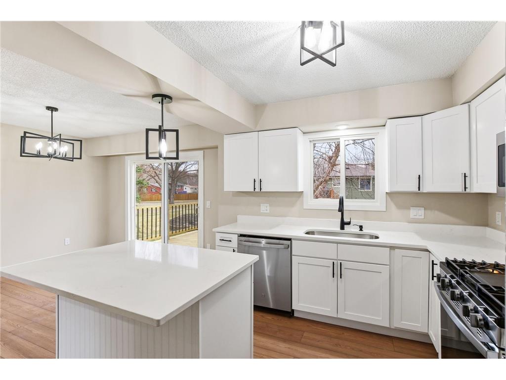 2506 Terrace Drive Burnsville MN 55337 6822469 image3