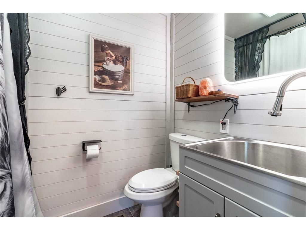 25063 179th Avenue Fergus Falls MN 56537 7060663 image37