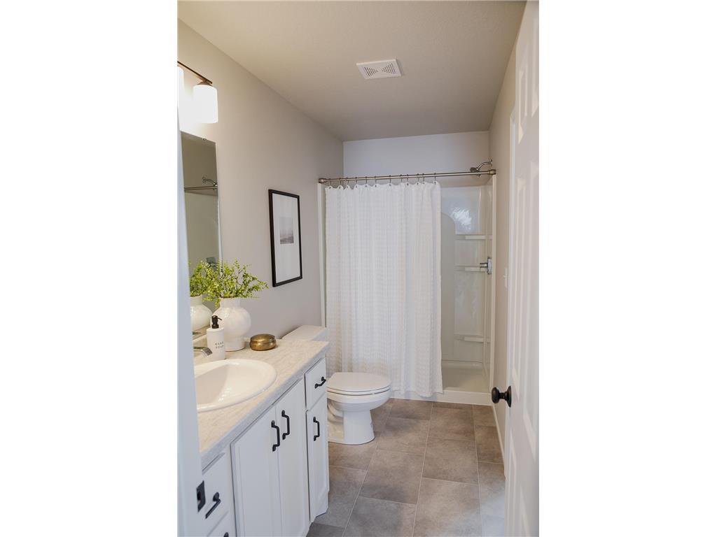 2507 37th Avenue S Moorhead MN 56560 7097590 image13