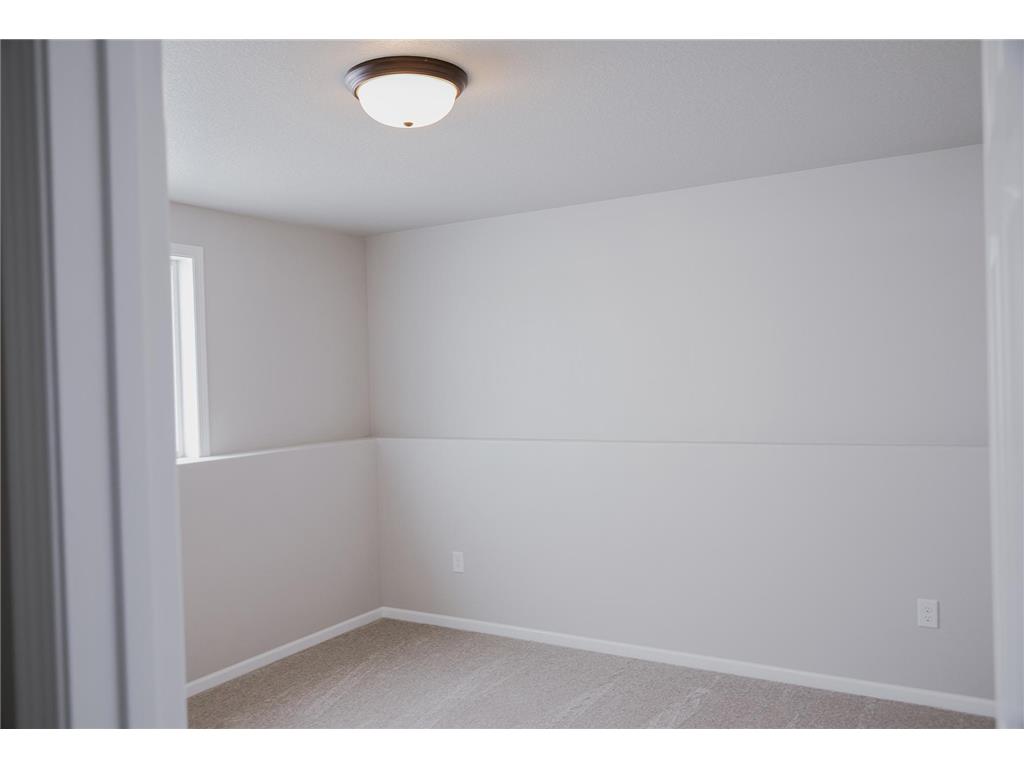 2507 37th Avenue S Moorhead MN 56560 7097590 image20