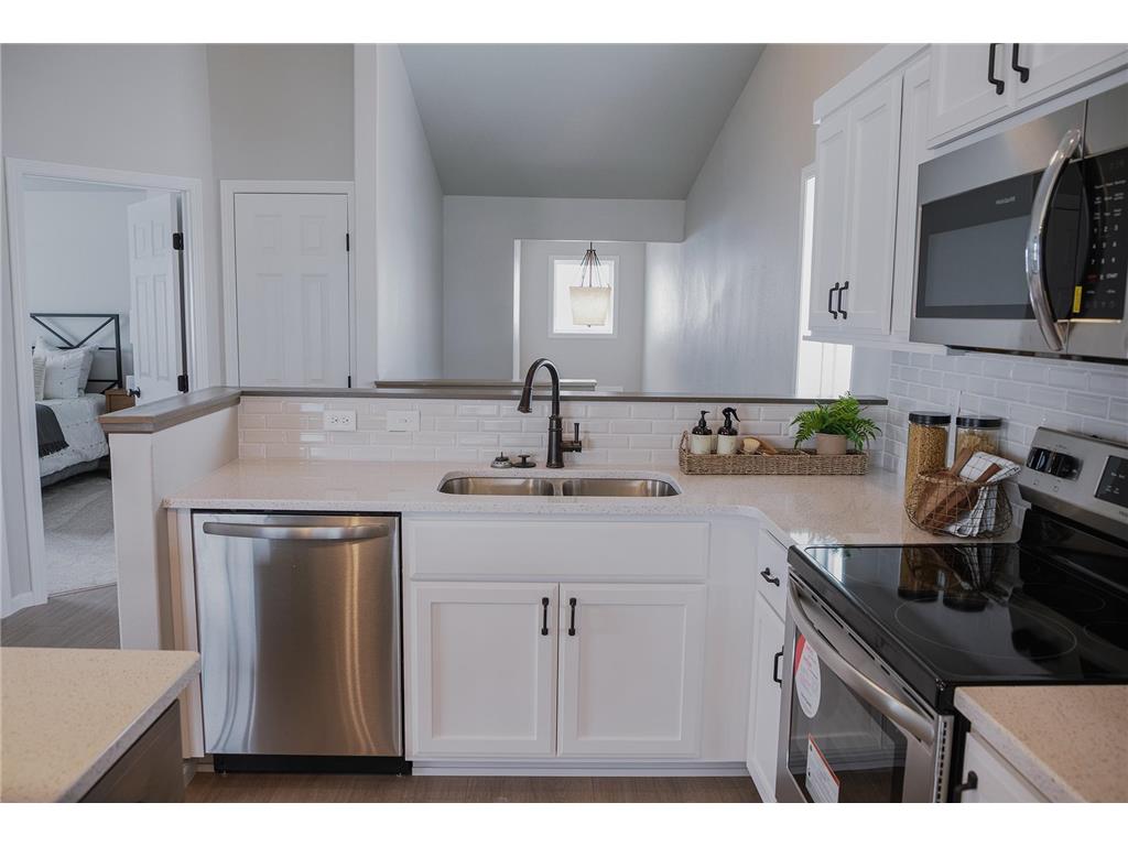 2507 37th Avenue S Moorhead MN 56560 7097590 image6