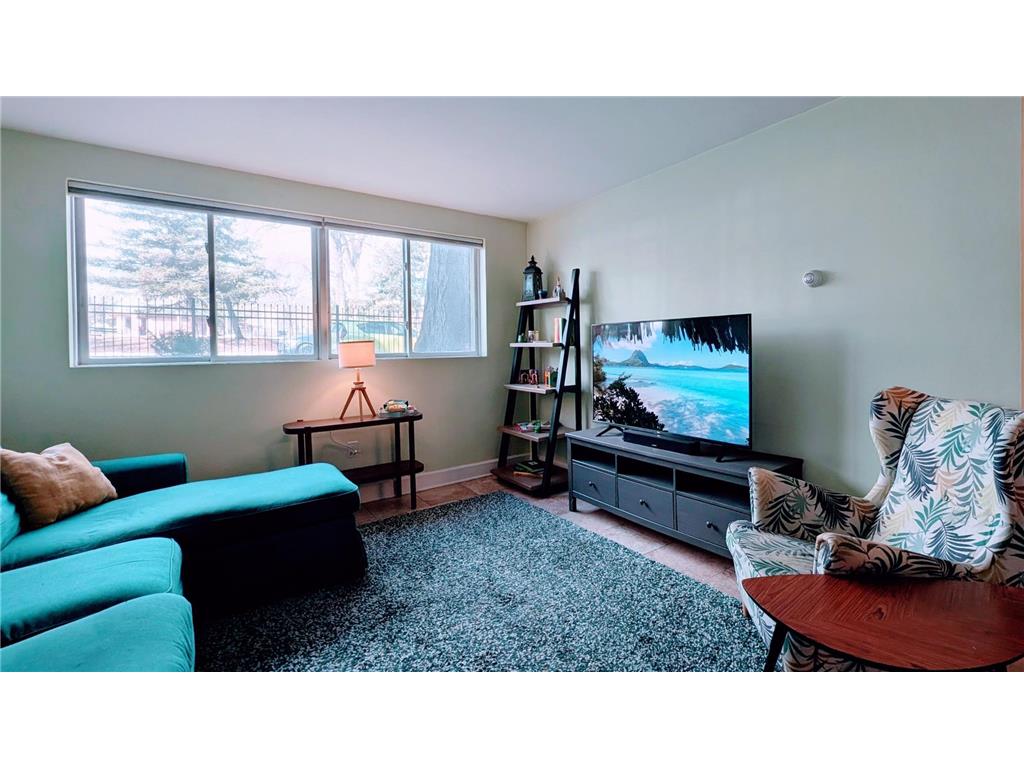 2507 Bryant Avenue S #002 Minneapolis MN 55405 7046738 image1