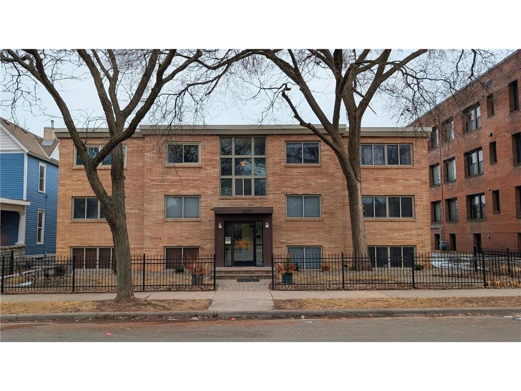 2507 Bryant Avenue S #002 Minneapolis MN 55405 7046738 image9
