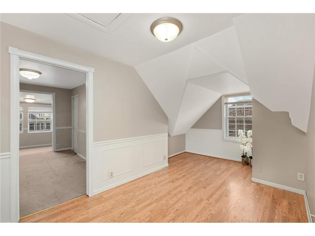 2507 Lyndale Avenue S Minneapolis MN 55405 6812015 image14