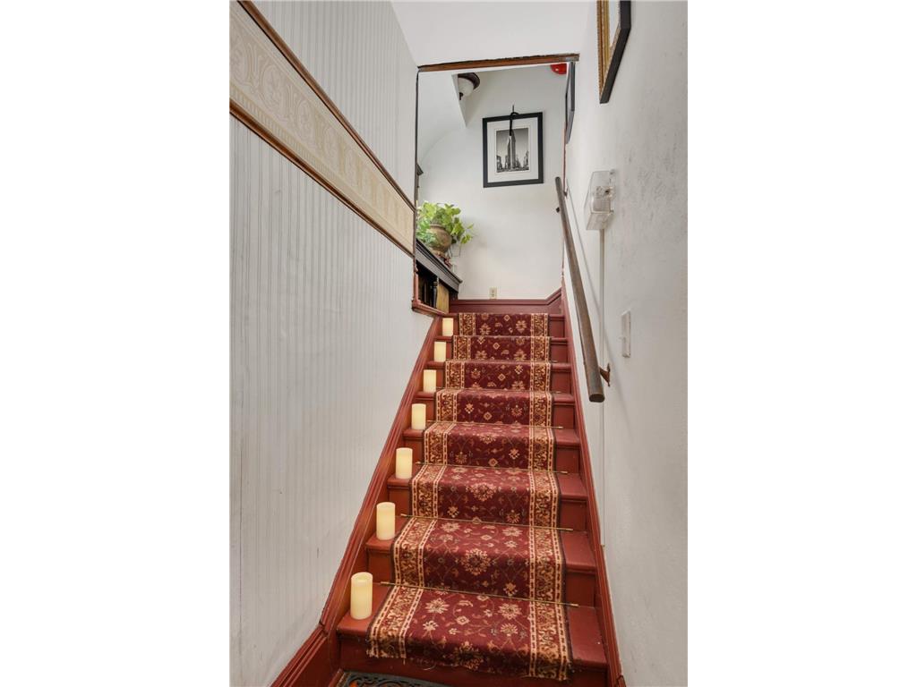2507 Lyndale Avenue S Minneapolis MN 55405 6812015 image26