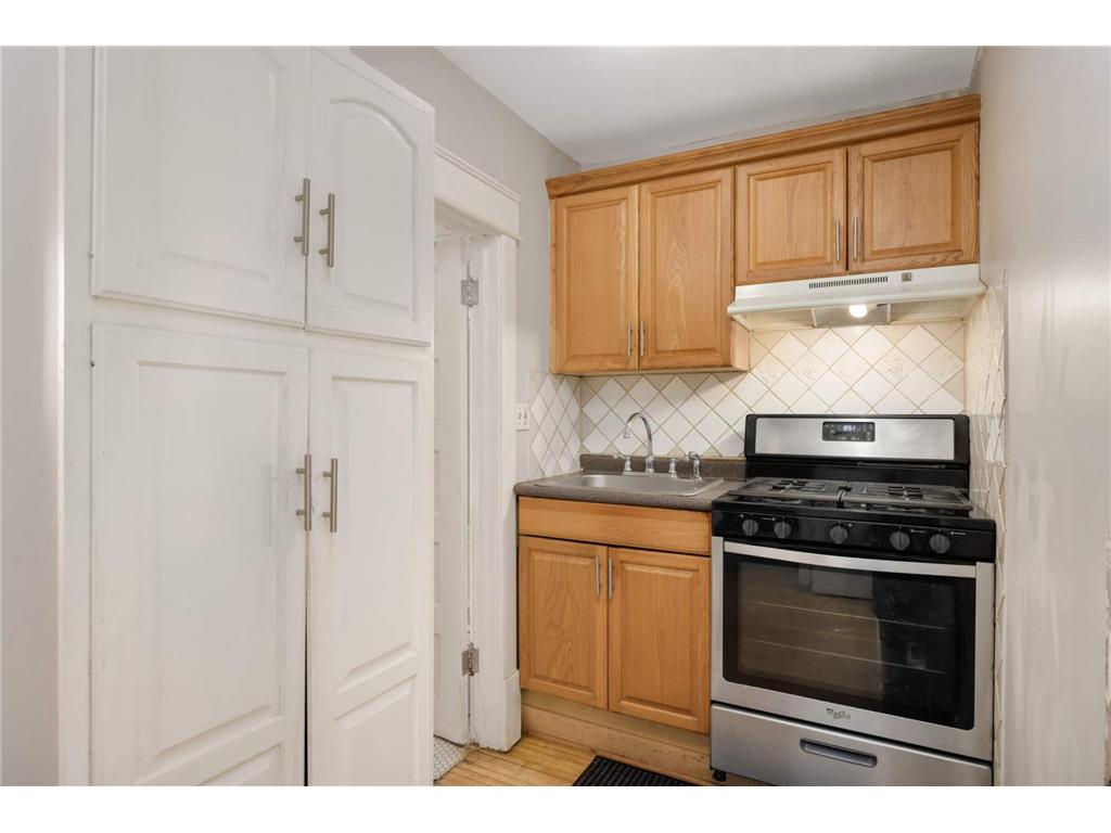 2507 Lyndale Avenue S Minneapolis MN 55405 6812015 image31