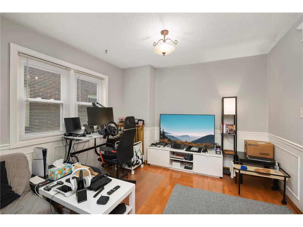 2507 Lyndale Avenue S Minneapolis MN 55405 6812015 image37