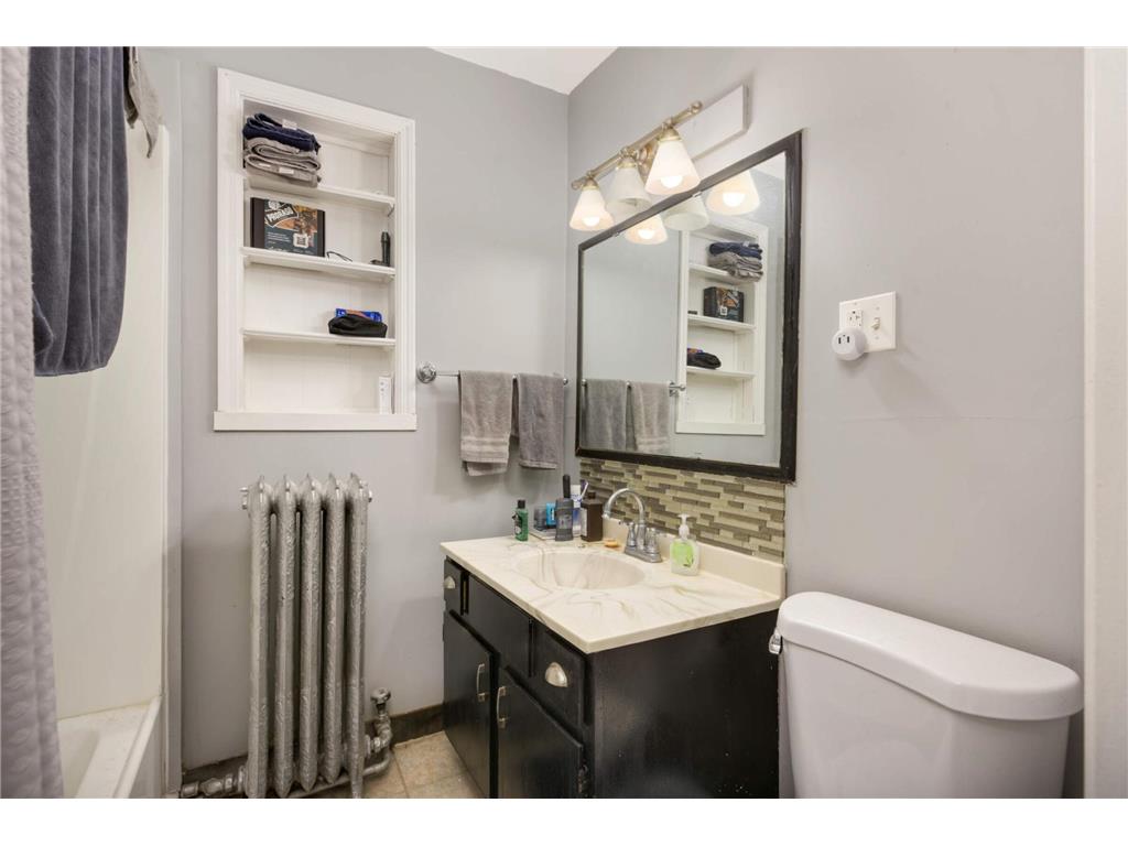 2507 Lyndale Avenue S Minneapolis MN 55405 6812015 image41