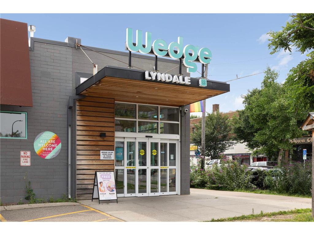 2507 Lyndale Avenue S Minneapolis MN 55405 6812015 image50