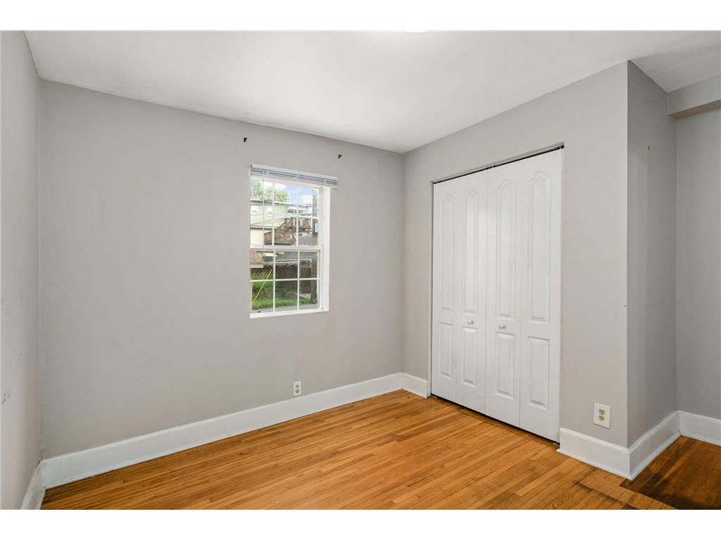 2507 Lyndale Avenue S Minneapolis MN 55405 6812015 image9
