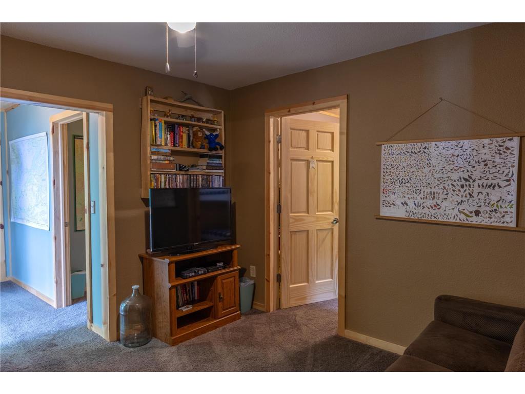 2507 Susans Island International Falls MN 56649 - Rainy 6746476 image16