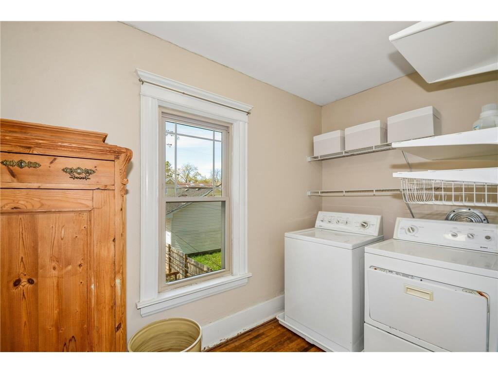 2507 Thomas Avenue N Minneapolis MN 55411 7069438 image15