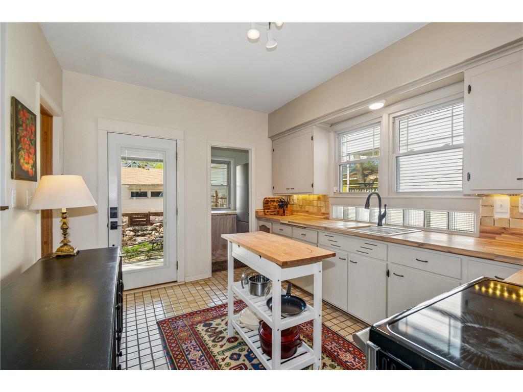 2507 Thomas Avenue N Minneapolis MN 55411 7069438 image5