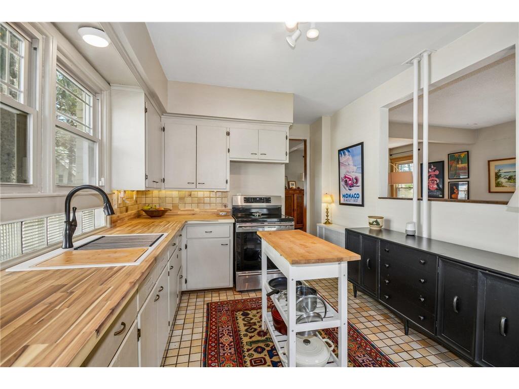 2507 Thomas Avenue N Minneapolis MN 55411 7069438 image8