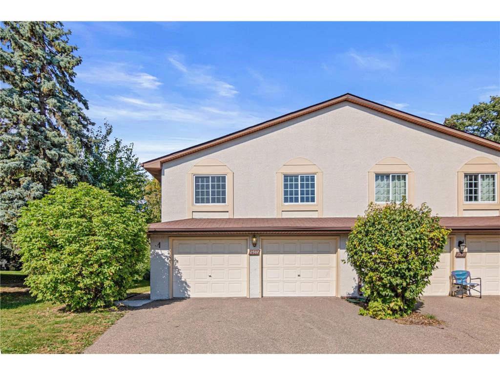 2507 Woodbridge Street Roseville MN 55113 6795484 image1