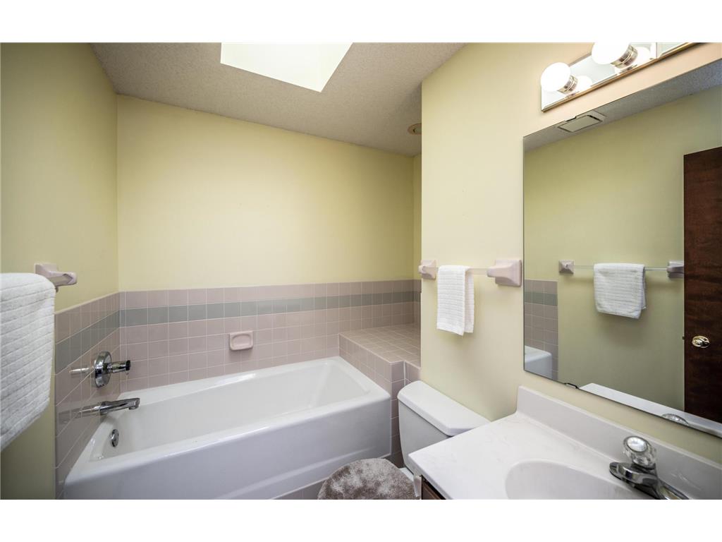2508 Kennelly Place Burnsville MN 55337 7080793 image17