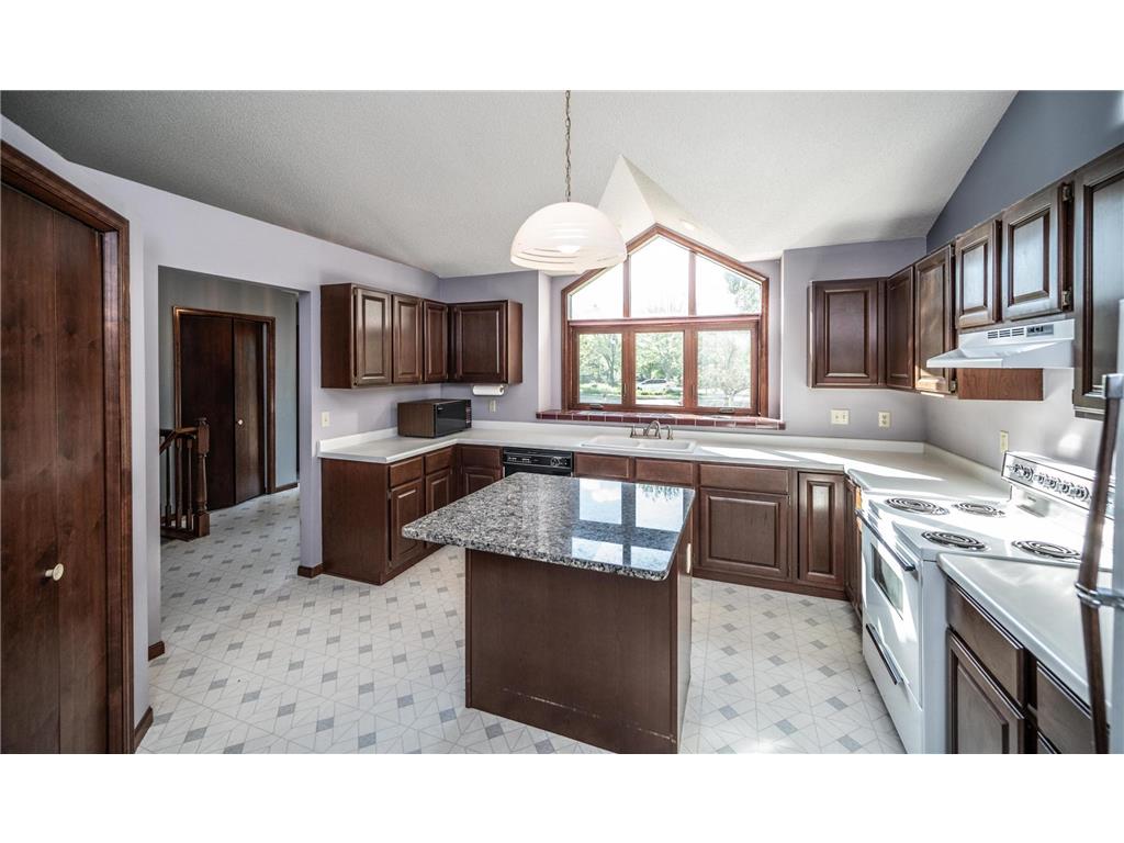 2508 Kennelly Place Burnsville MN 55337 7080793 image4