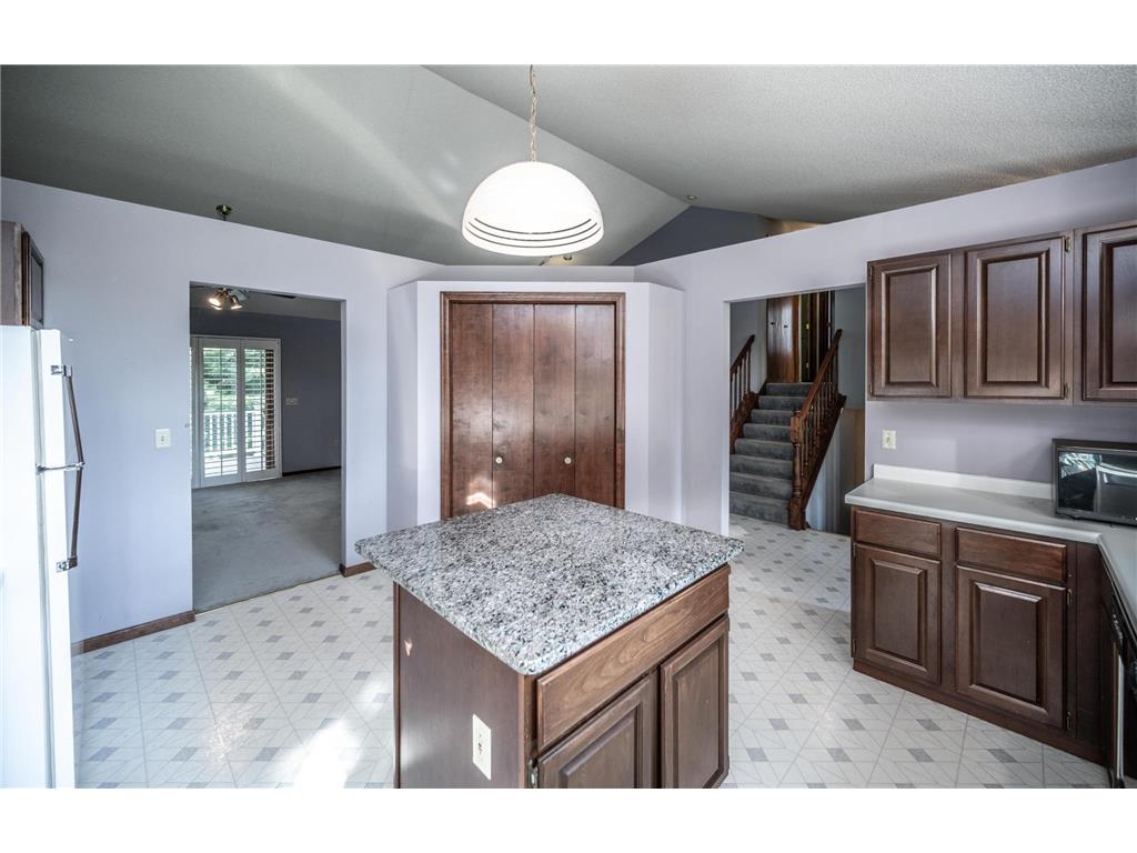 2508 Kennelly Place Burnsville MN 55337 7080793 image5