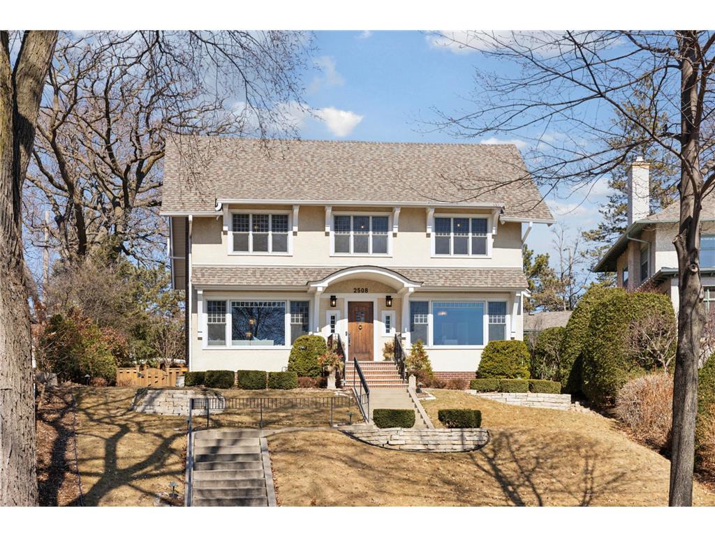 2508 W Lake Of The Isles Parkway Minneapolis MN 55405 - Lake of the Isles 6651920 image1