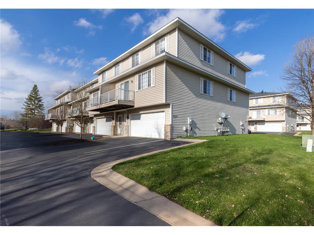 2509 Cobble Hill Court #A Woodbury MN 55125 7055994 image1