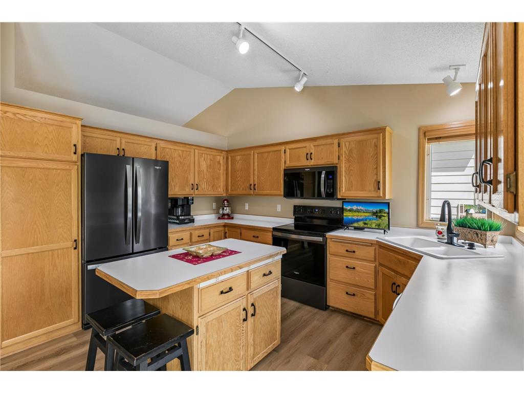 2509 Edinbrook Terrace Brooklyn Park MN 55443 7068085 image11