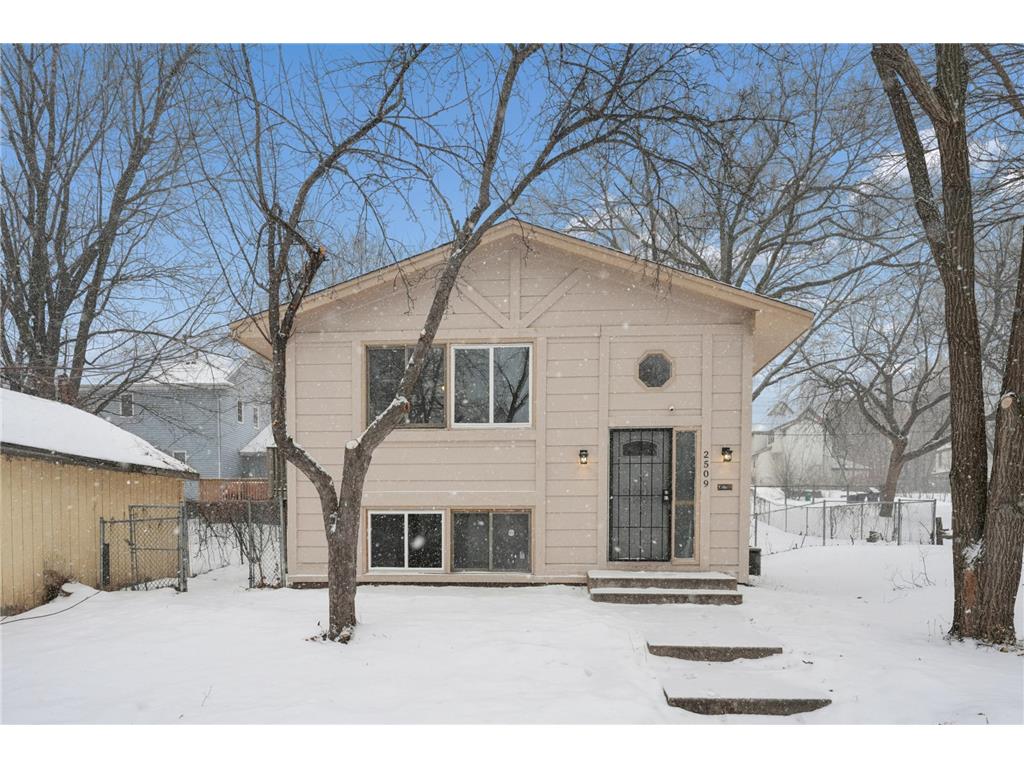 2509 N 6th Street Minneapolis MN 55411 7010898 image1