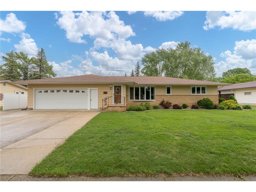 251 1st Avenue SW Winnebago MN 56098 6726807 image1