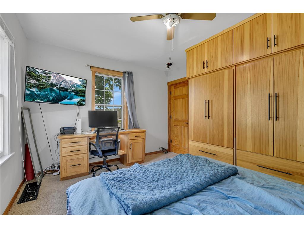 251 Church Street N Eden Valley MN 55329 7091360 image10