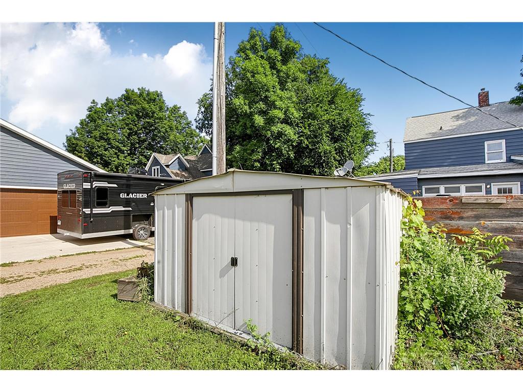 251 Church Street N Eden Valley MN 55329 7091360 image34