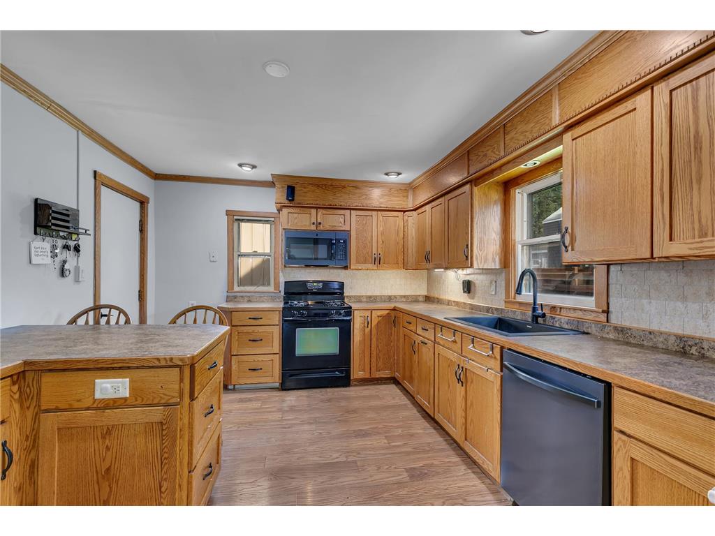 251 Church Street N Eden Valley MN 55329 7091360 image5