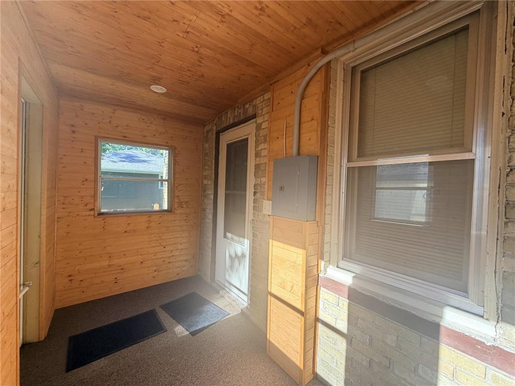 251 Hall Avenue SW Richmond MN 56368 7105582 image4
