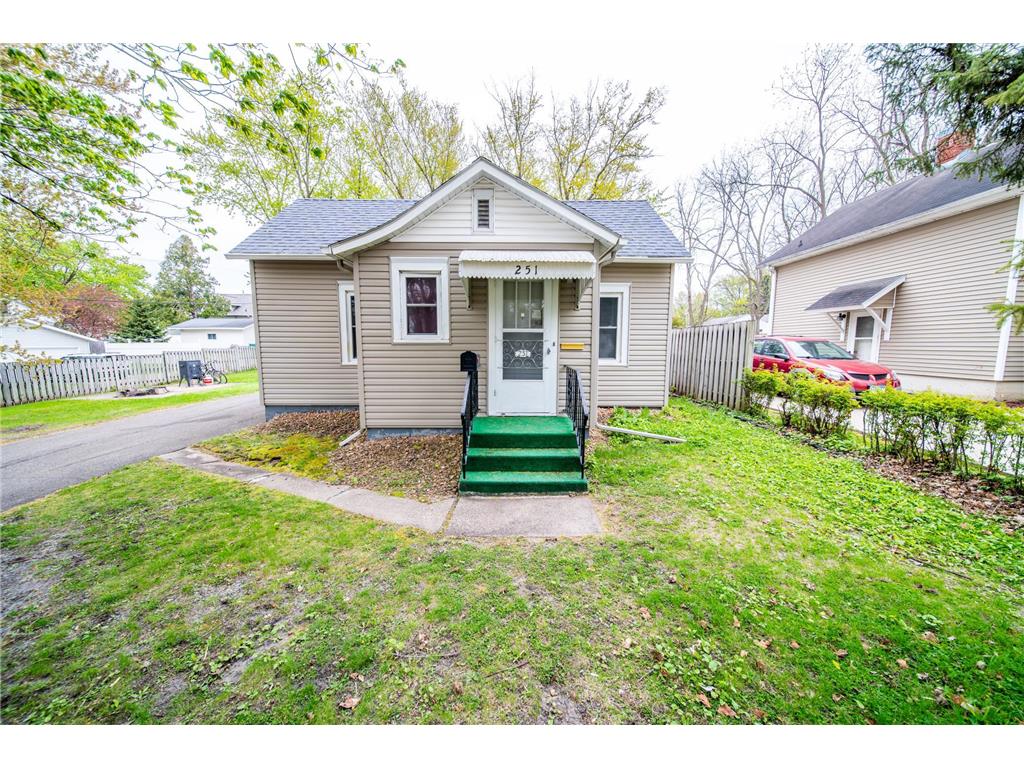 251 Linden Avenue Owatonna MN 55060 7069699 image1
