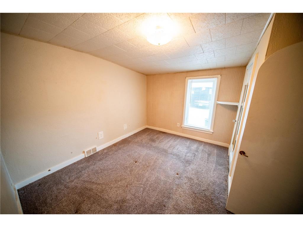251 Linden Avenue Owatonna MN 55060 7069699 image13