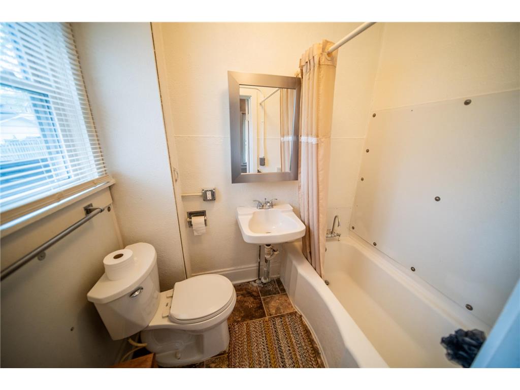 251 Linden Avenue Owatonna MN 55060 7069699 image15