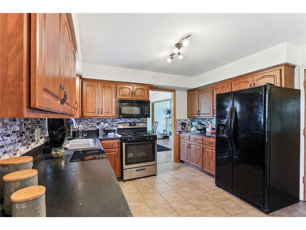 2510 Cavell Avenue N Golden Valley MN 55427 7071440 image8