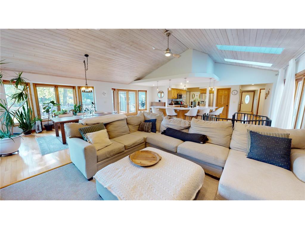 2510 Mayfair Avenue White Bear Lake MN 55110 6454405 image1