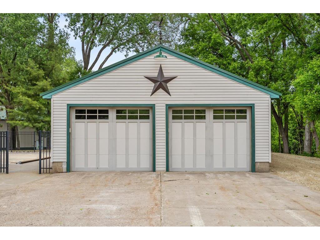 2511 Carver Avenue E Maplewood MN 55119 6724602 image10