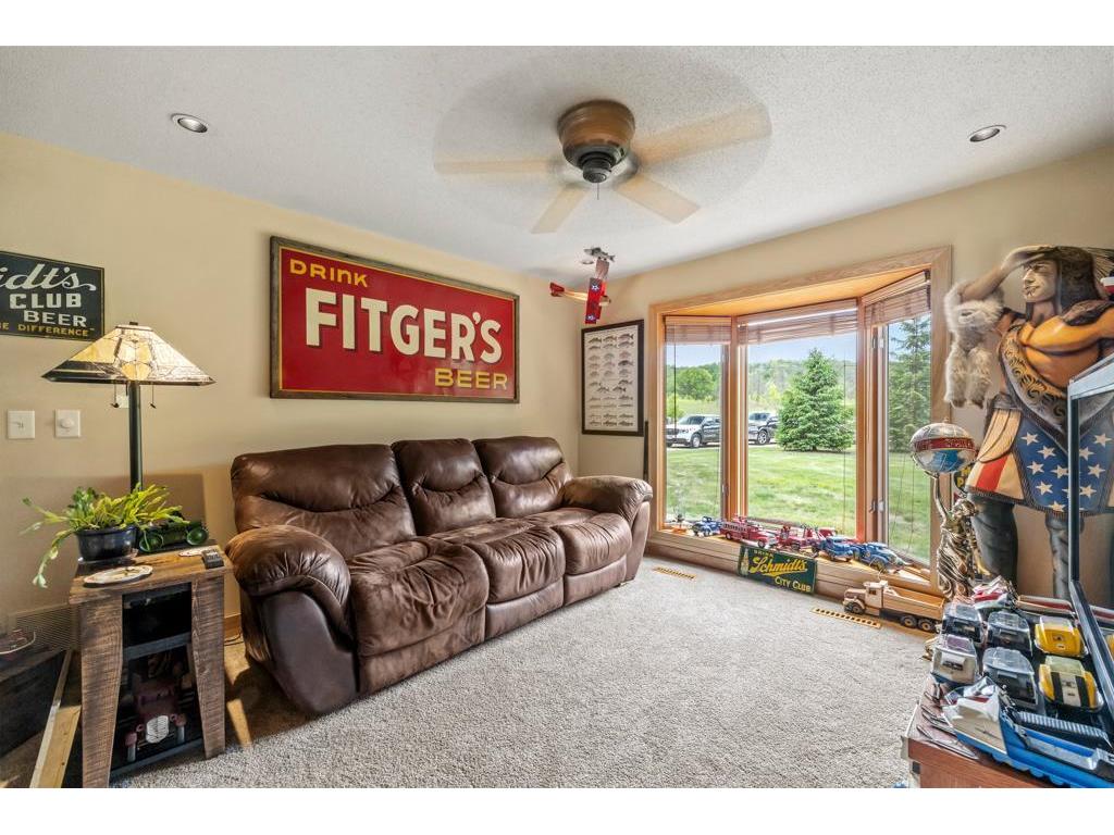 2511 Carver Avenue E Maplewood MN 55119 6724602 image18