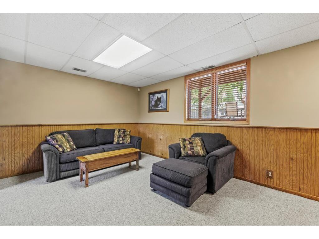 2511 Carver Avenue E Maplewood MN 55119 6724602 image28