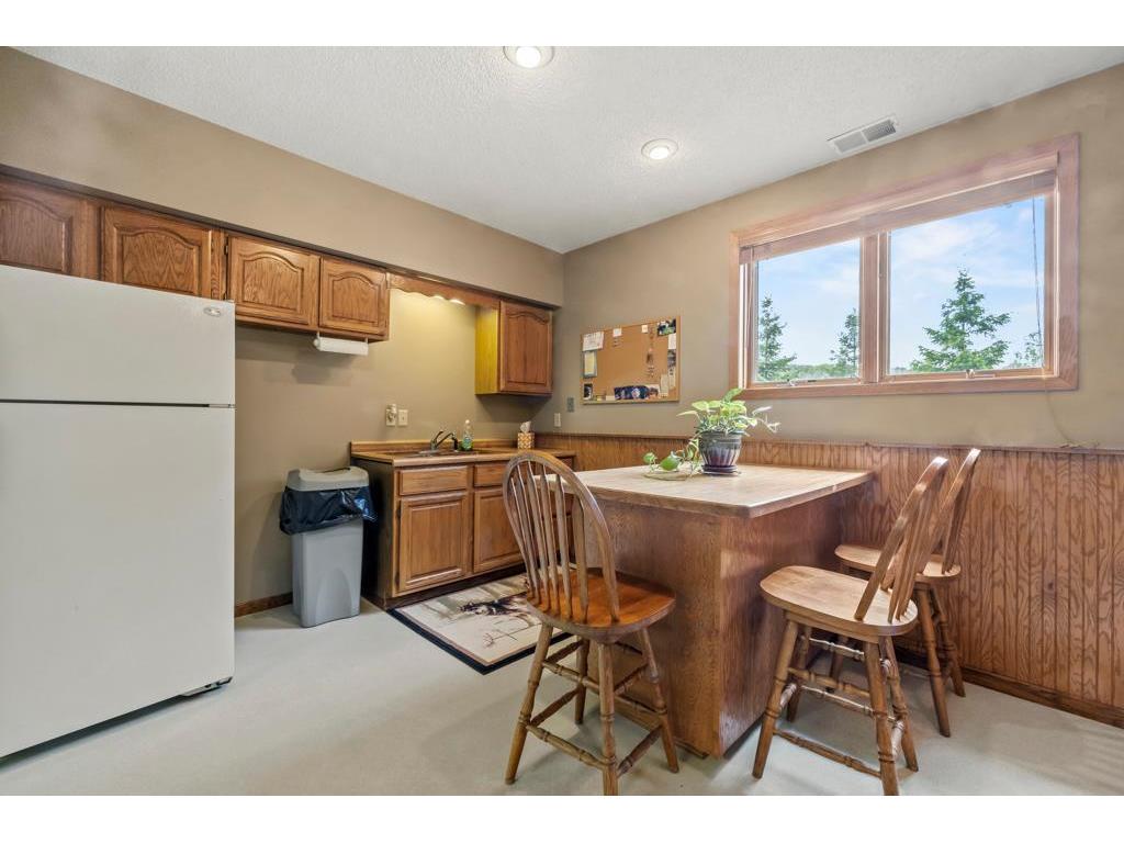 2511 Carver Avenue E Maplewood MN 55119 6724602 image32