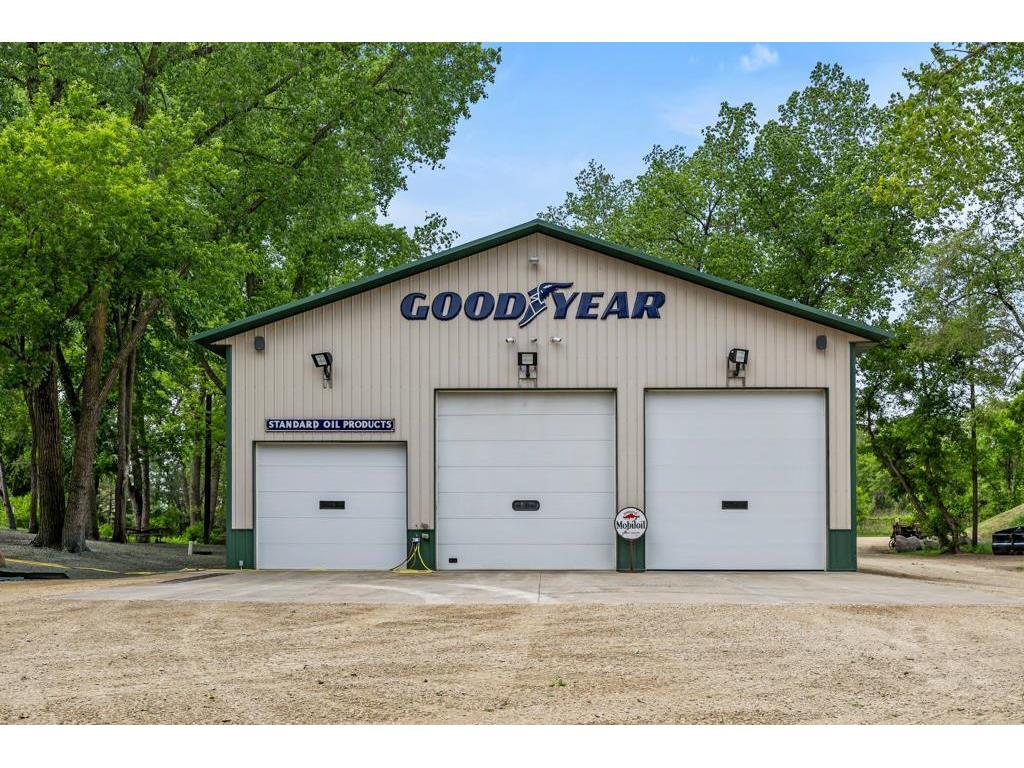 2511 Carver Avenue E Maplewood MN 55119 6724602 image40