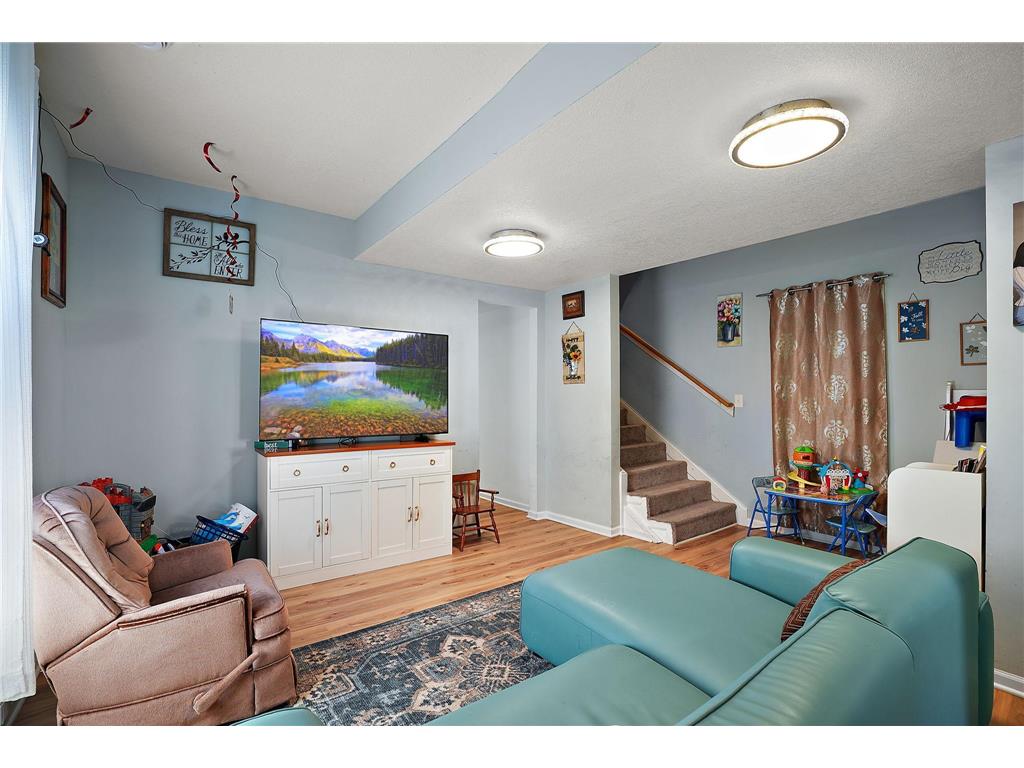 2511 N 4th Street Minneapolis MN 55411 7038348 image3