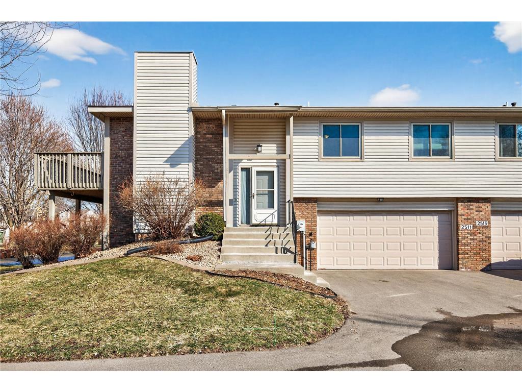 2511 Rose Avenue E Maplewood MN 55119 7029681 image1