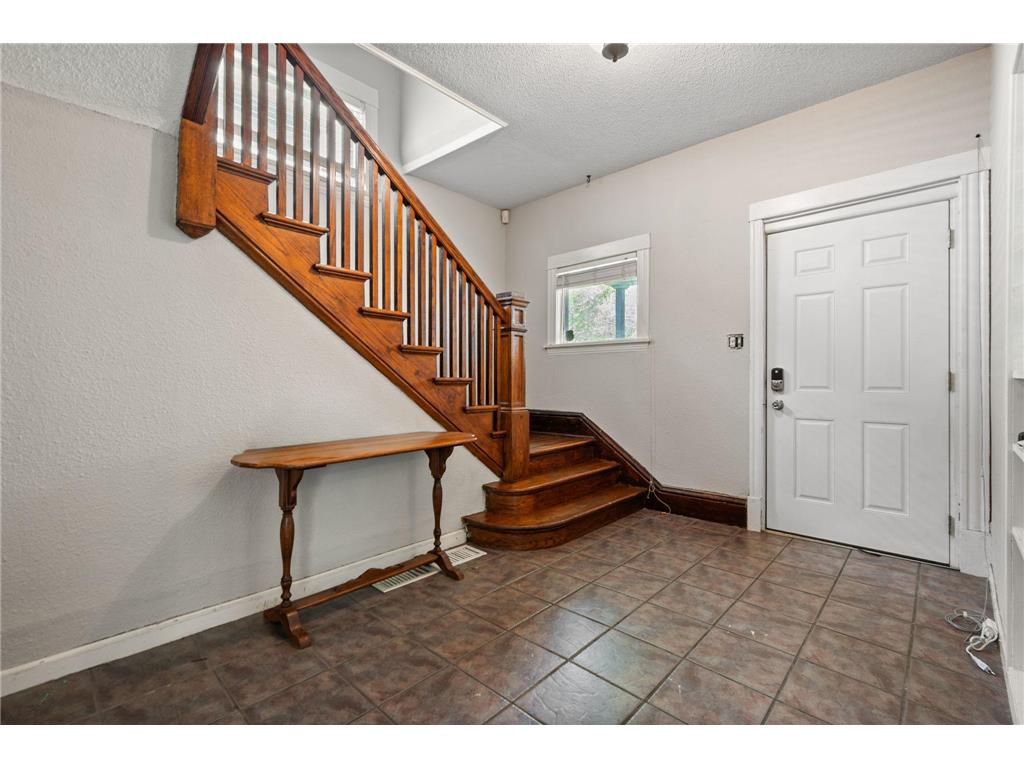 2511 Upton Avenue N Minneapolis MN 55411 7080341 image10