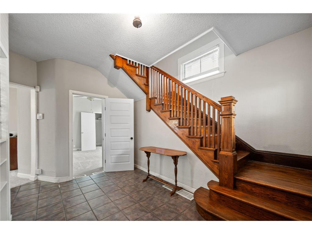 2511 Upton Avenue N Minneapolis MN 55411 7080341 image11