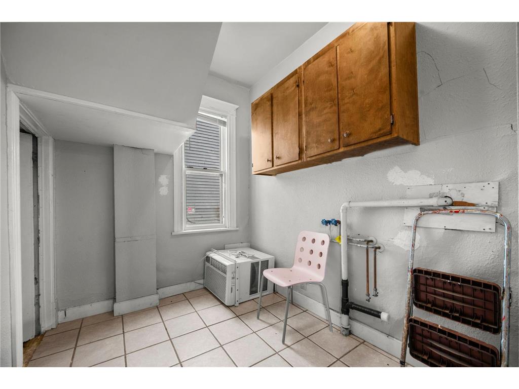 2511 Upton Avenue N Minneapolis MN 55411 7080341 image31